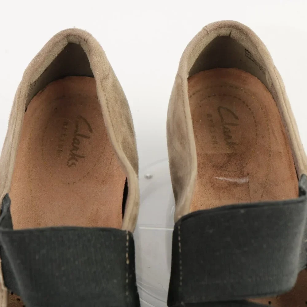 Clarks Womens Daelyn Villa Mary Jane Shoe‎ Size 9.5 M Tan Suede Slip On Flat